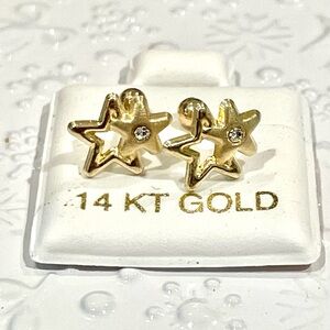 Solid Yellow Gold 14 Karat Double Star  Cz  Stud 7x8mm Earring